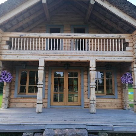 Guest House Unguri Stalbe المظهر الخارجي الصورة
