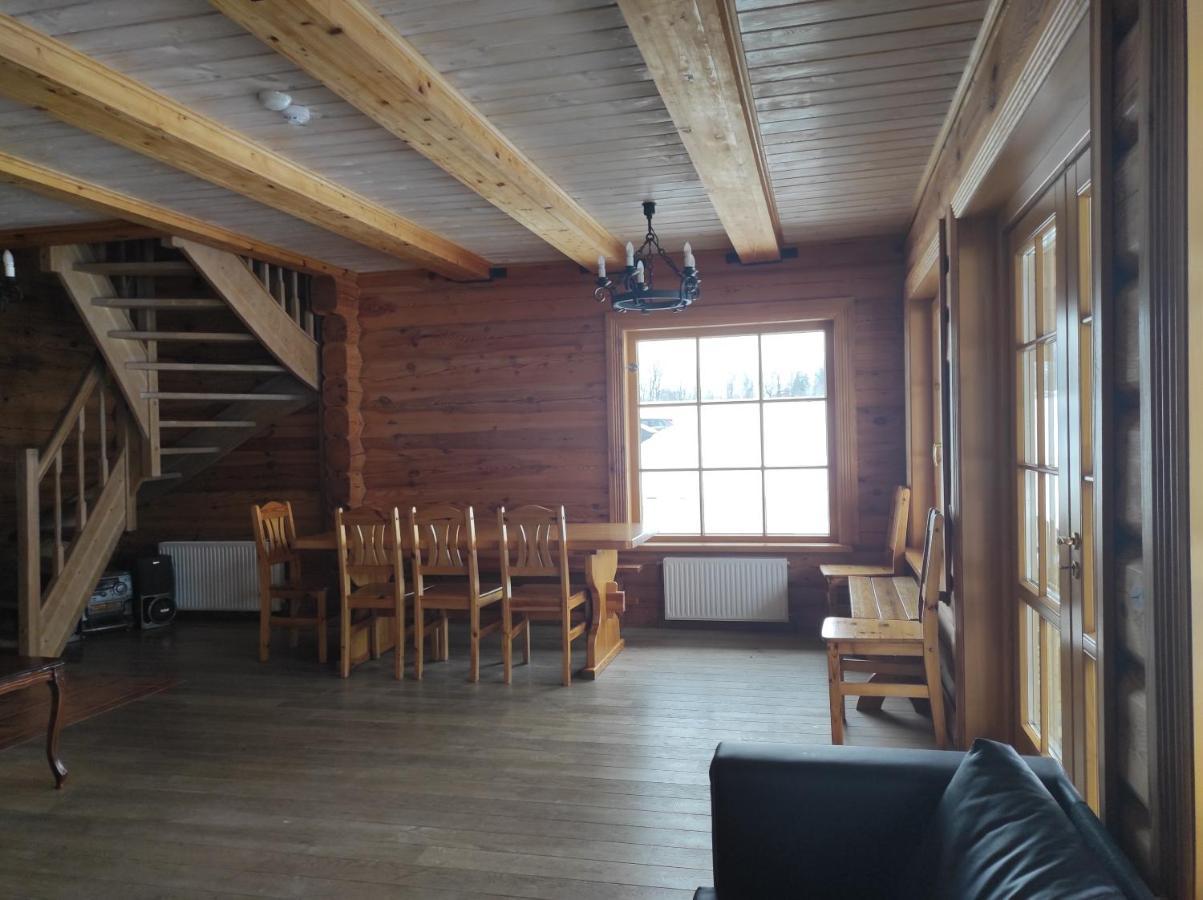 Guest House Unguri Stalbe المظهر الخارجي الصورة