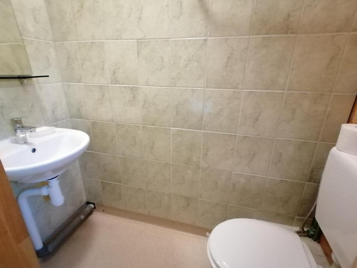 Guest House Unguri Stalbe المظهر الخارجي الصورة